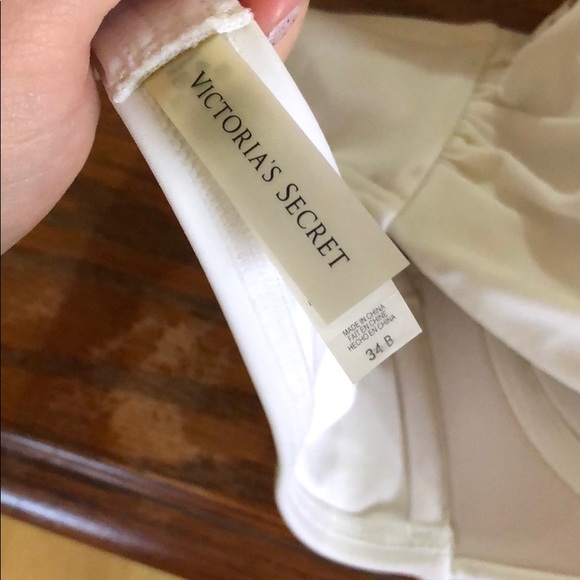 Victoria’s Secret bathing suit top - Picture 3 of 3